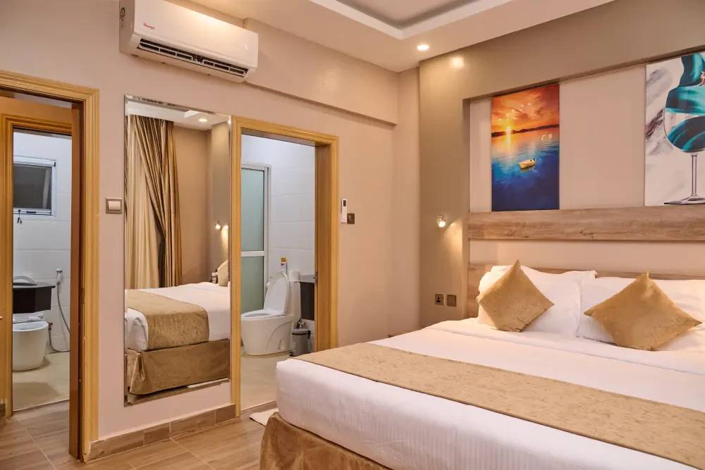 Executive Suite — photo 1