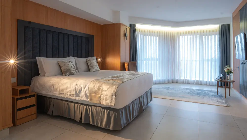 Room Image 6