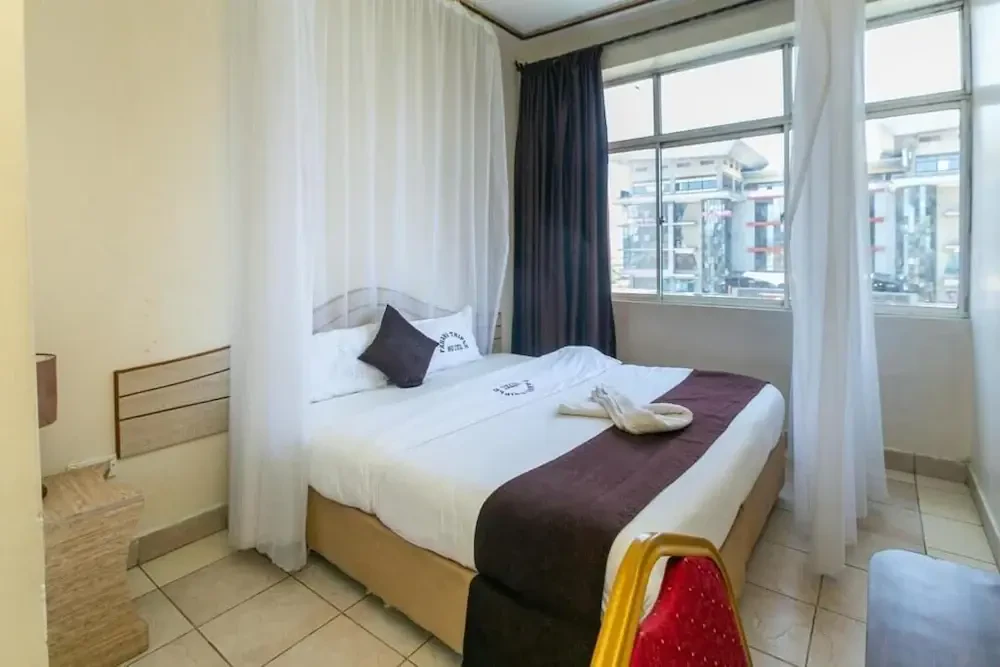 Room Image 3