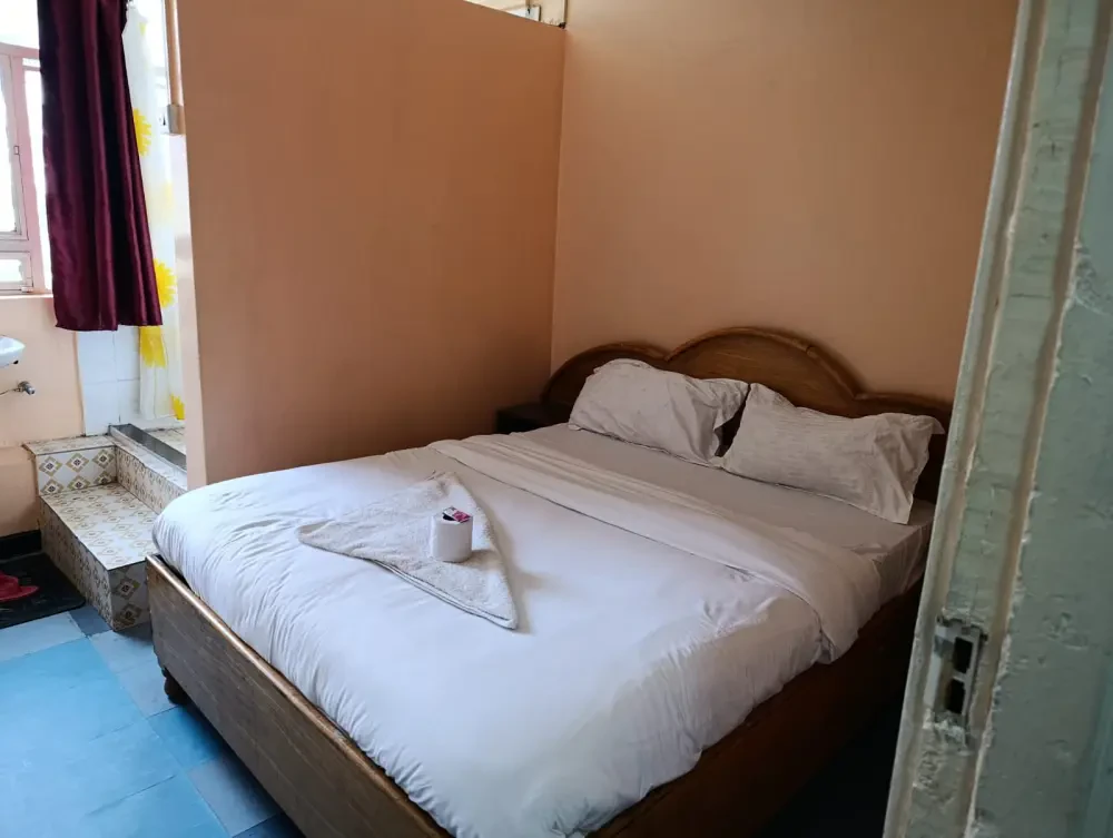 Room Image 3
