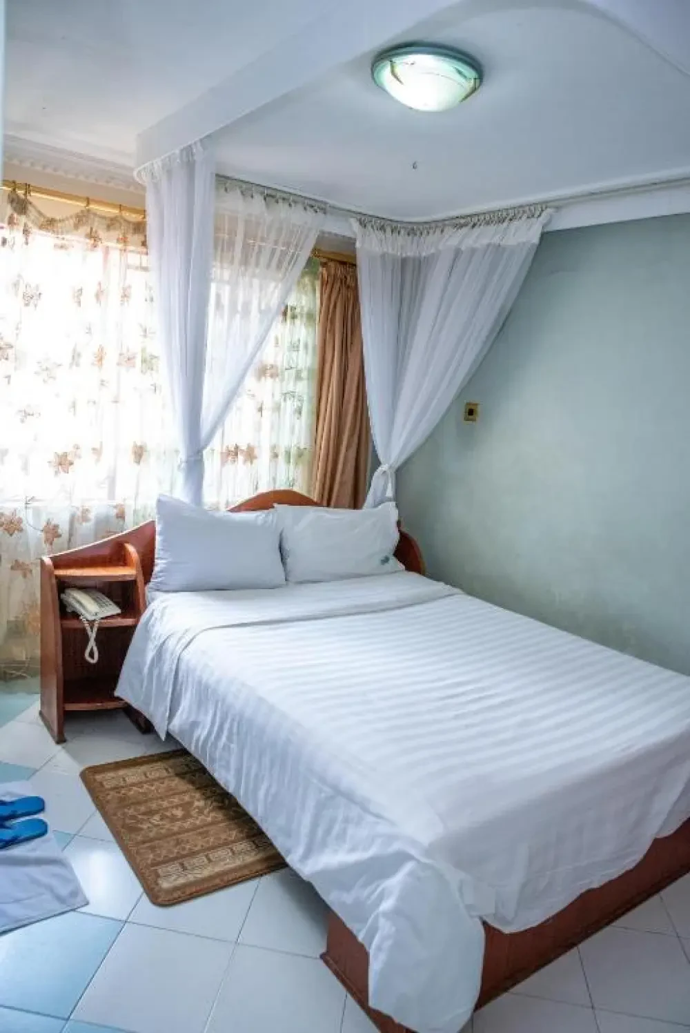 Room Image 4