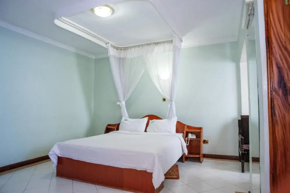 Room Image 2