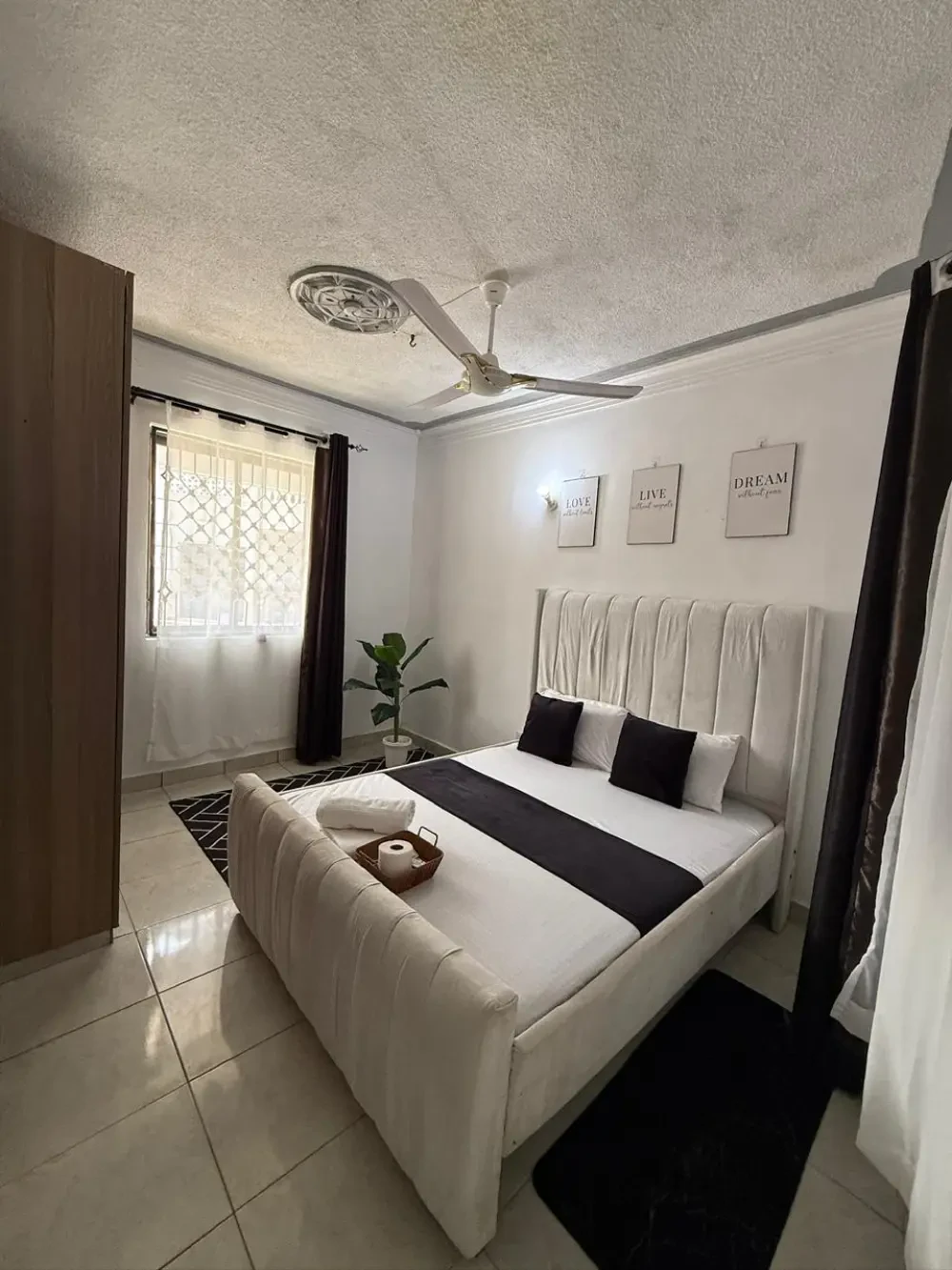 Luxurious one bedroom unit in Bamburi — photo 3