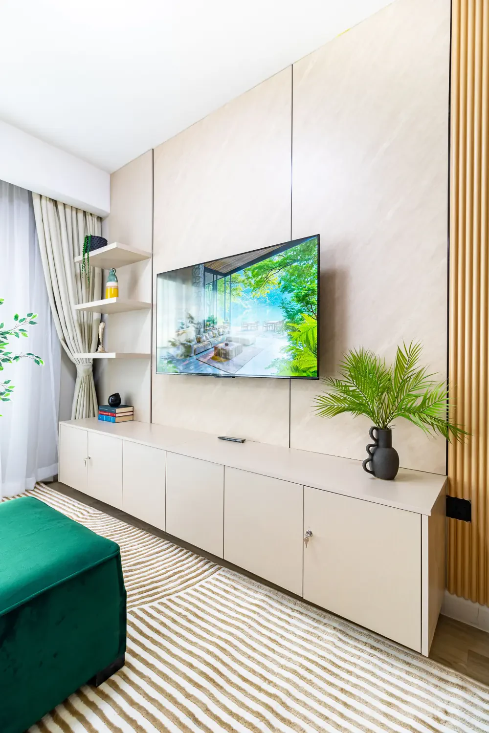 Executive Studio at Altura Apts 2507 — photo 8