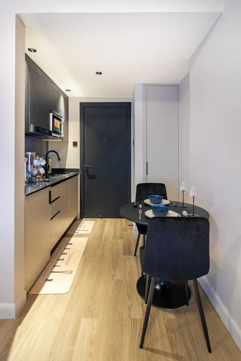 Premium Studio in Upperhill 2508 — photo 14