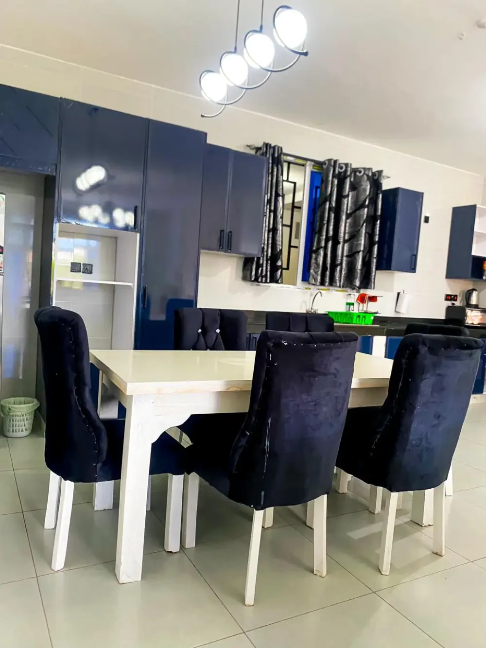 The vale Residence — photo 2