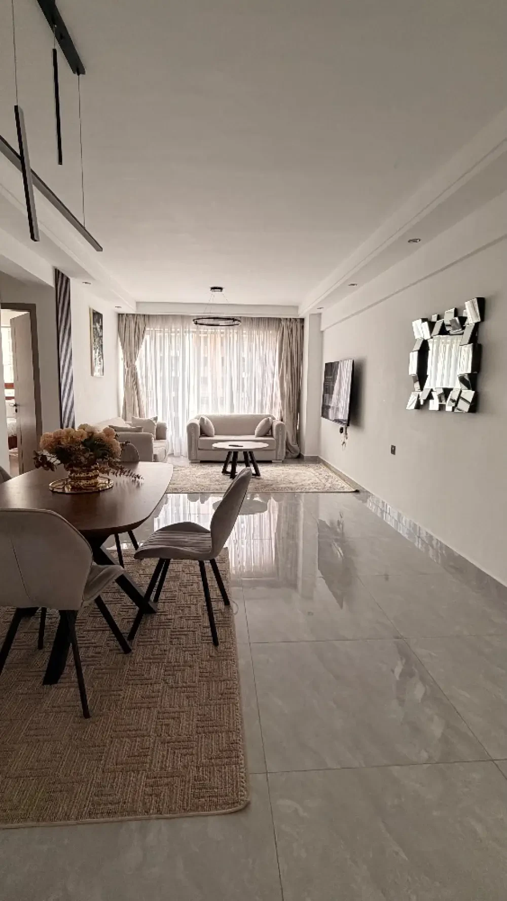 Bloomstays 2 bedroom apartment — main photo