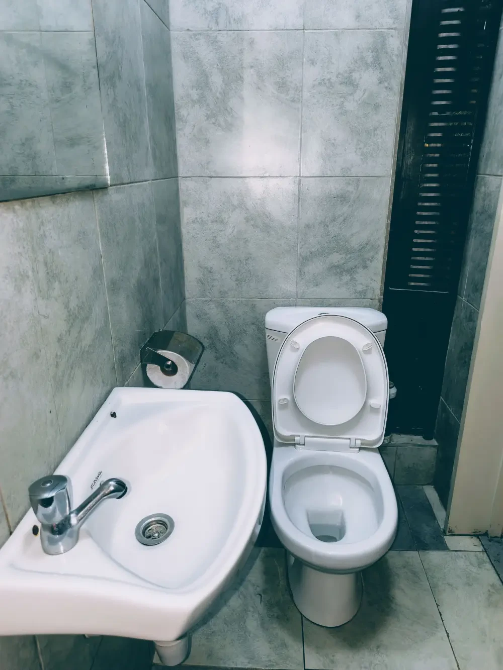 Executive Studio next to JKIA