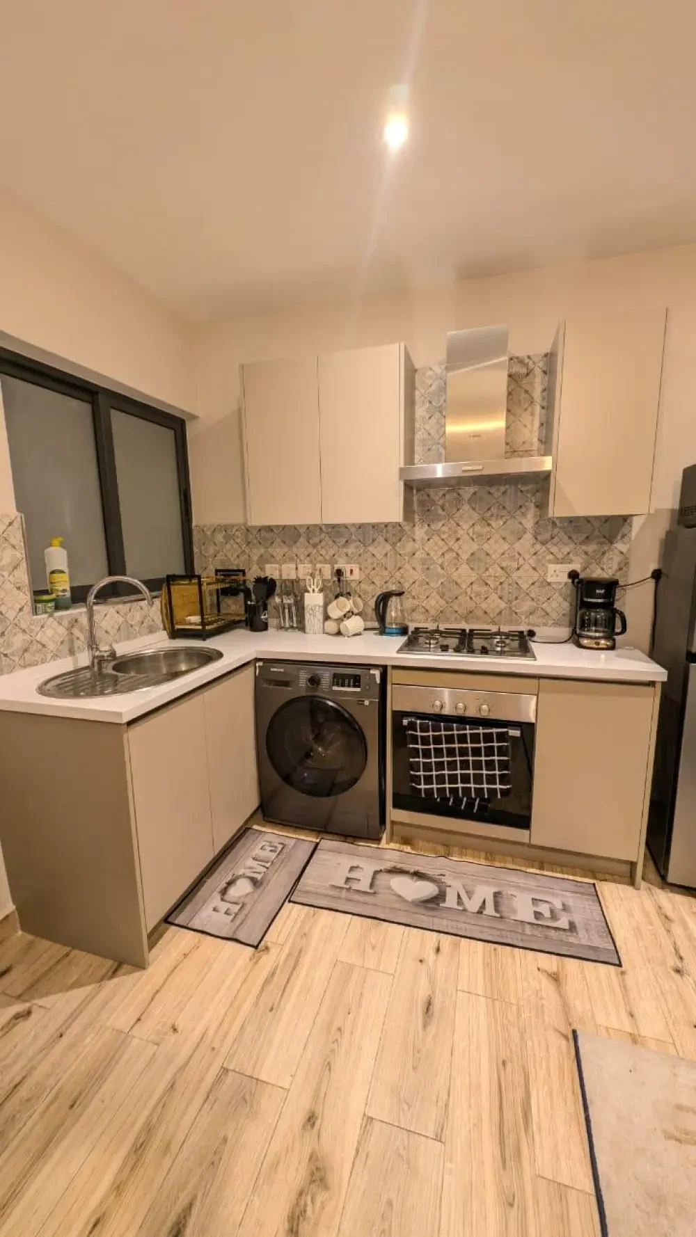 Oakley apartment — photo 3
