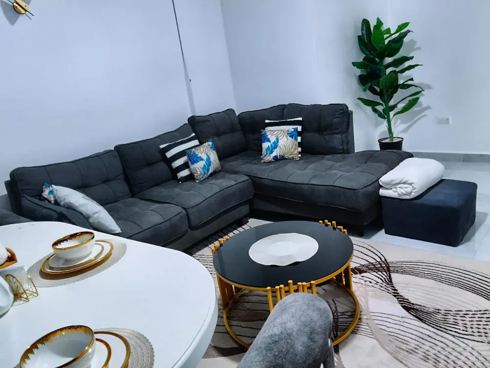 B&Q Apartments — main photo