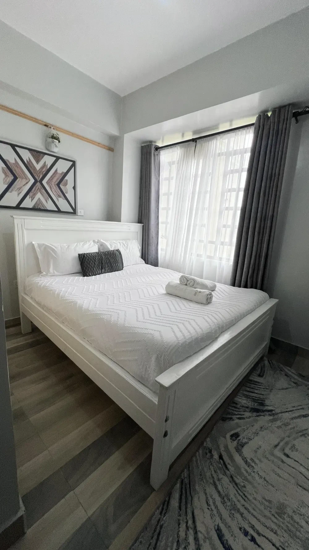 Golden Nest 2-bedroom ensuite — photo 13